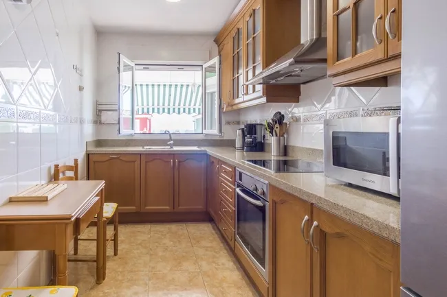 VILLA MIRAMAR 42 5
